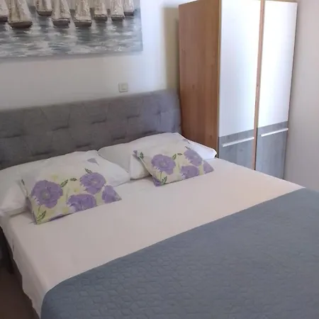 Apartment Dida *